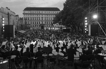 Harmonie en concert, place de l'Hotel de Ville